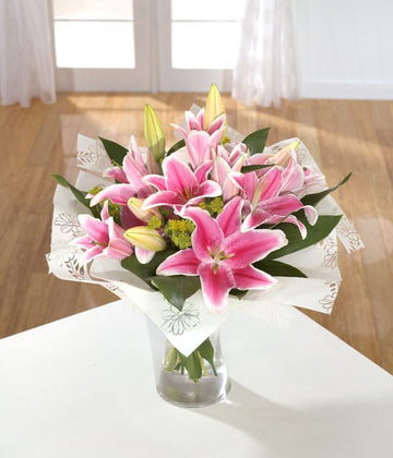 Hand Tied - Sumptuous Lily Hand-tied